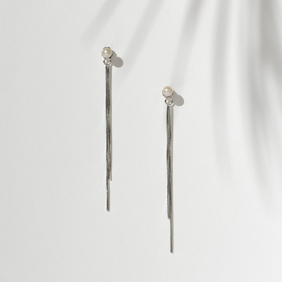 Sterling Silver Dangling Earrings with Natural Freshwater Pearl