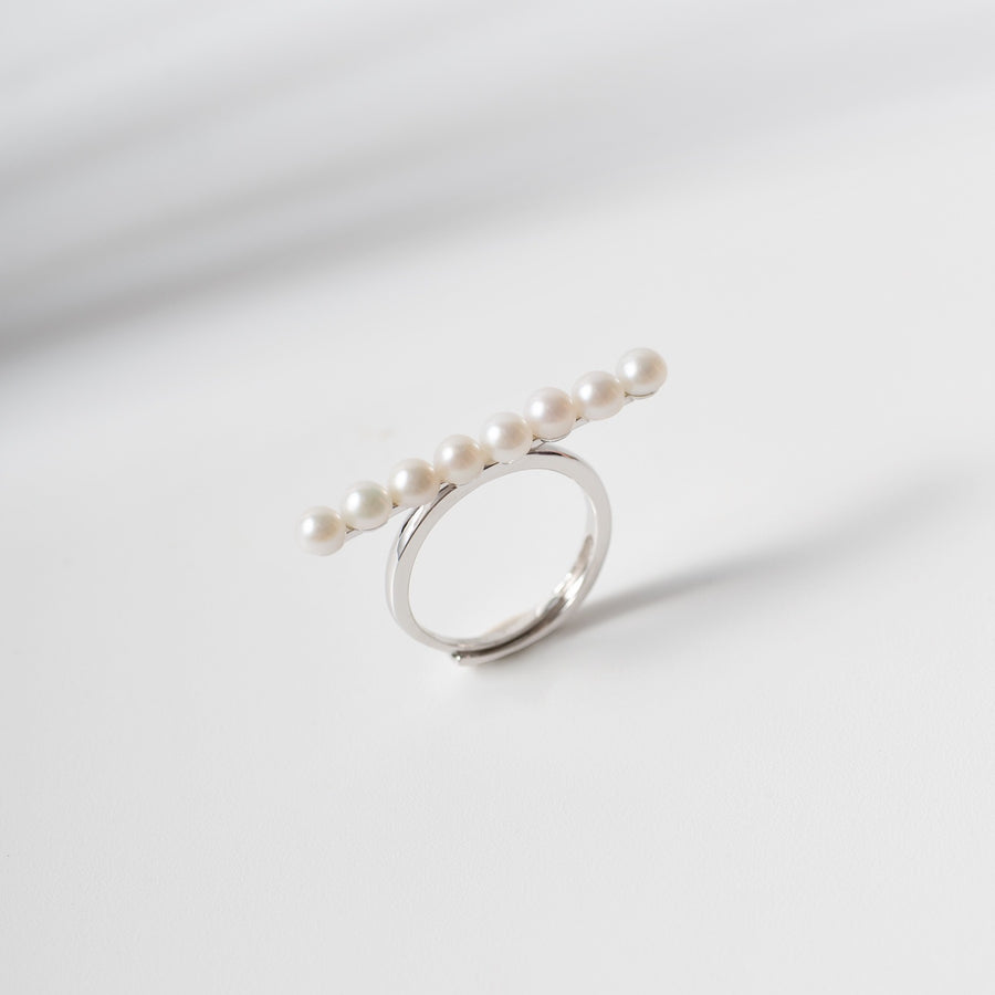 Sterling Silver Ring with Natural Freshwater Pearl