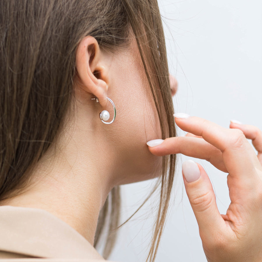 Sterling Silver Earrings with Natural Freshwater Pearl