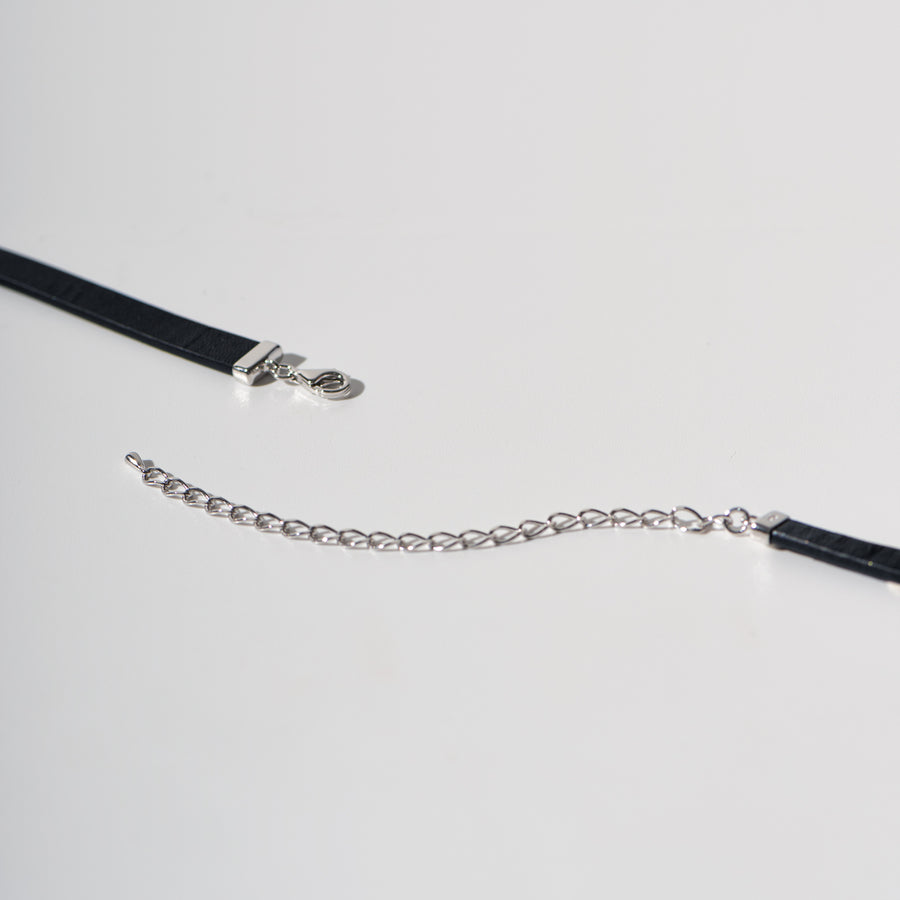 Sterling Silver and Genuine Leather Choker with Natural Button Pearl