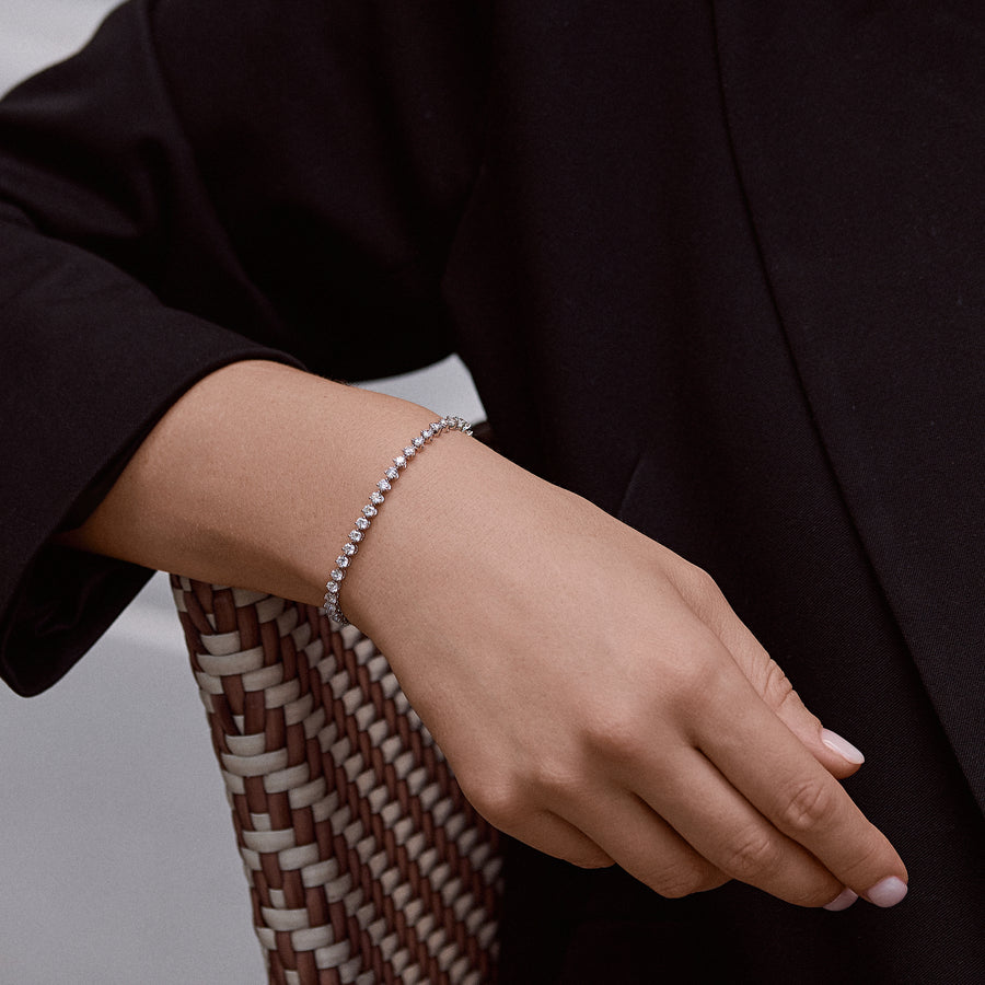 18K White Gold and Diamond Bracelet