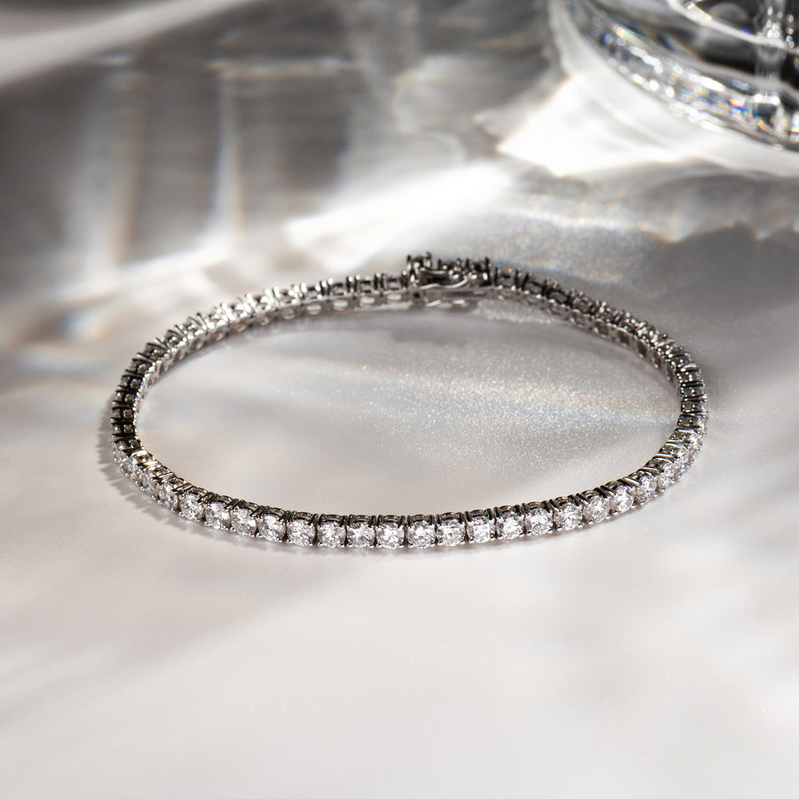18K White Gold and Diamond Bracelet