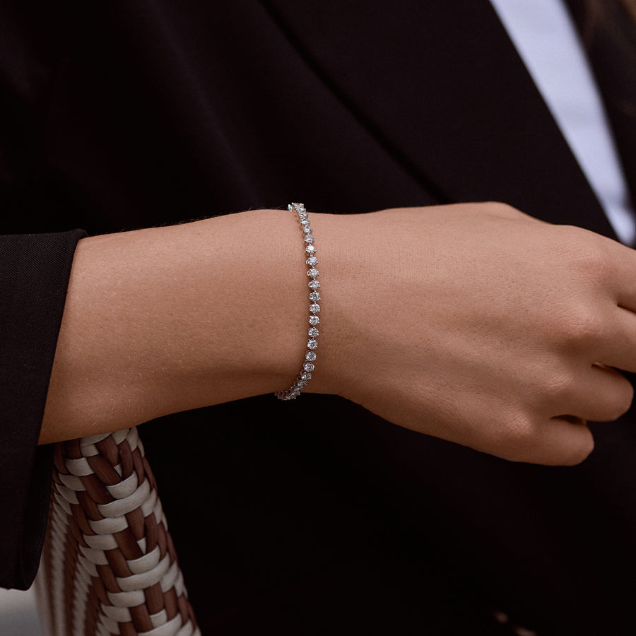 18K White Gold and Diamond Bracelet