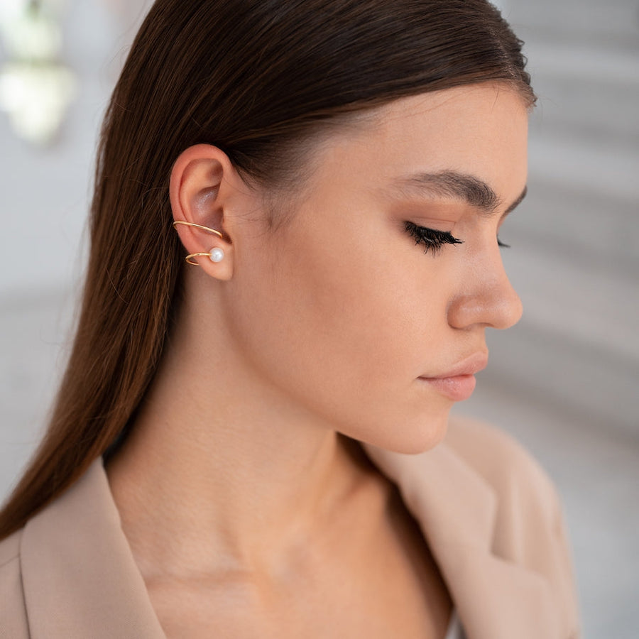 18K Gold Vermeil Ear Cuff with Natural Freshwater Pearl (Right Ear)