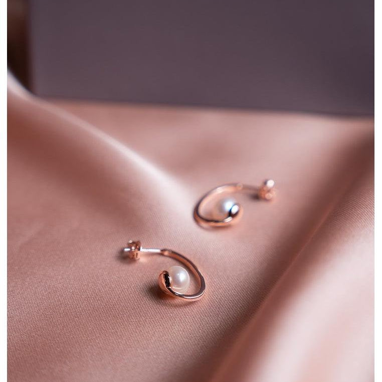 18K Rose Gold Vermeil Earrings with Natural Freshwater Pearl