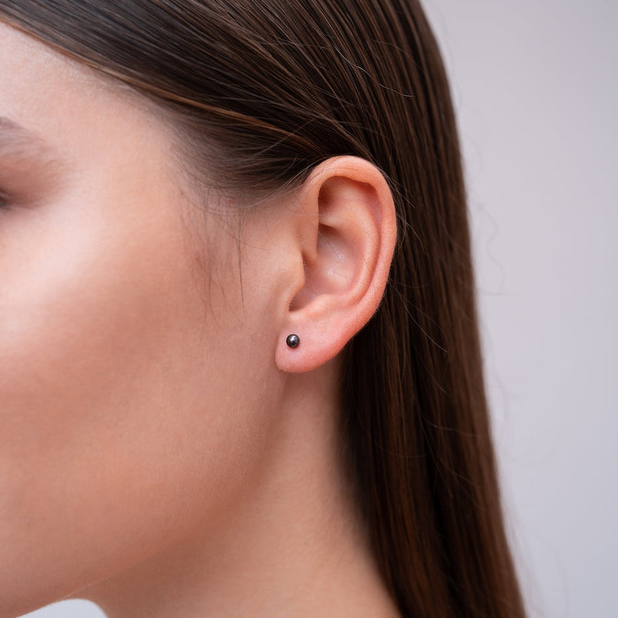 Sterling Silver Stud Earrings with Black Pearl